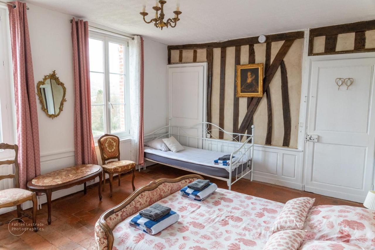 Le Domaine De La Desiree Villa Lisieux Esterno foto